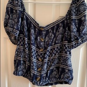 American eagle cropped off the shoulder top .